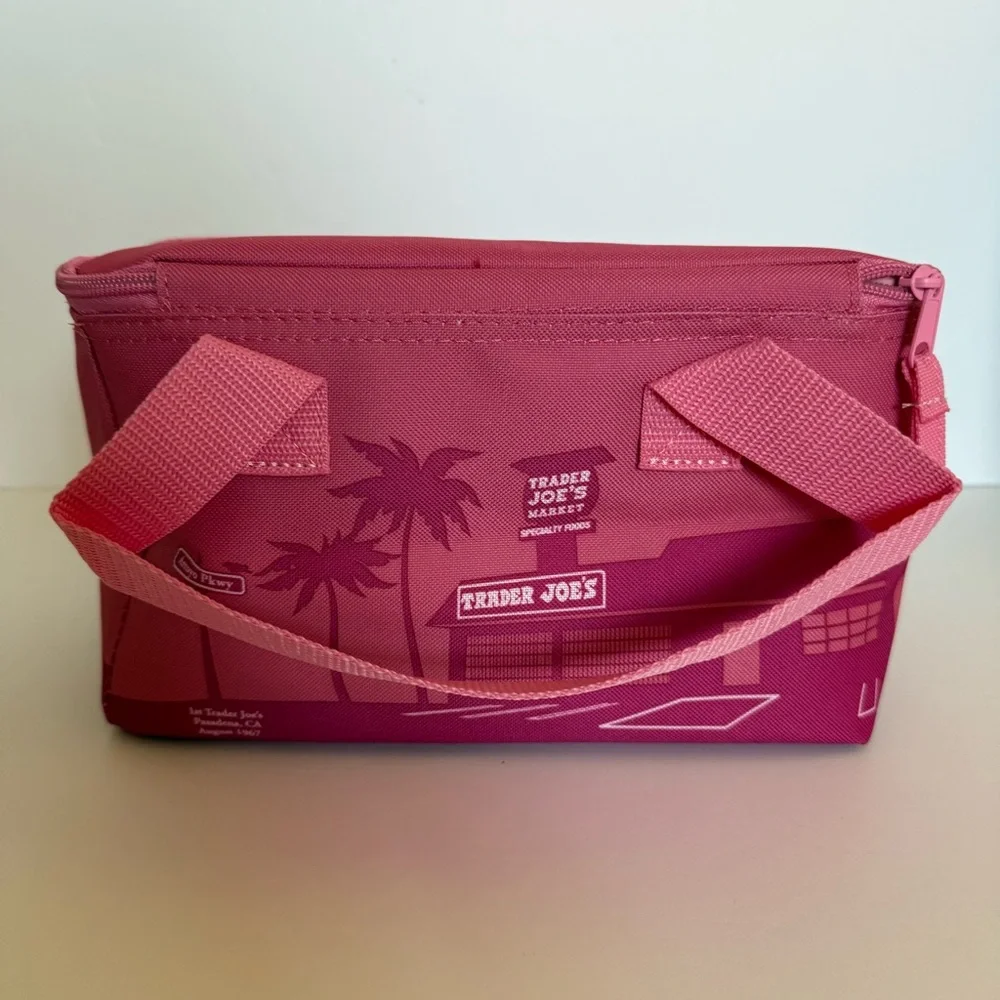 🆕 Trader Joe’s mini Pink Insulated Bag - Picture 2 of 6